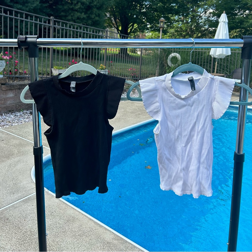 Black and White Tanks Size M